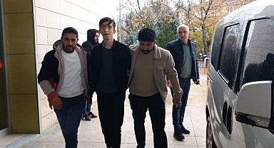 İnegöl'de dedesini bıçaklayan torun adliyede