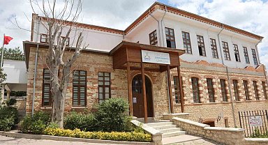 İskoliye Sanat Akademisi'ne ödül