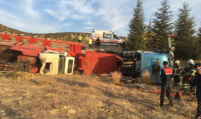 Isparta'da kontrolden çıkan tır devrildi, sürücü hayatını kaybetti