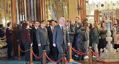 İstanbul Valisi Gül, Dolmabahçe Sarayı'nı ziyaret etti