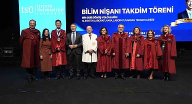 İstinye Üniversitesi Tıp Fakültesi Bilim Nişanı Stanford Üniversitesi'nden Prof. Dr. Michael Lim'e takdim edildi