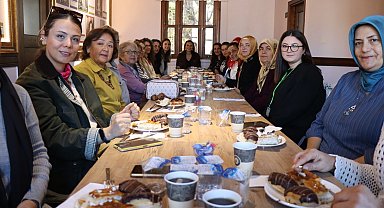 İzmit Çarşısı üreticisi kadınlar kahvaltıda buluştu