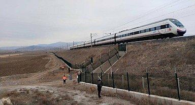 Jandarma 227 personelle 137 kilometrelik Yüksek Hızlı Tren hattını kontrol etti