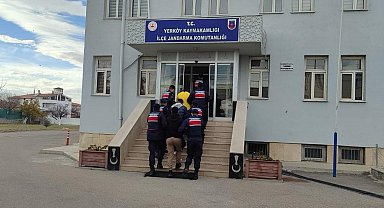 Jandarmanın dur ihtarına uymayan 3 kişi ceza evi firarisi çıktı