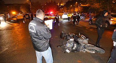 Kahramanmaraş'ta yunus polislerine otomobil çarptı: 2 polis yaralı