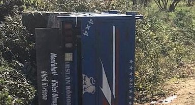 Karadeniz Ereğli'de tarım aracı devrildi: 1 ölü, 2 yaralı