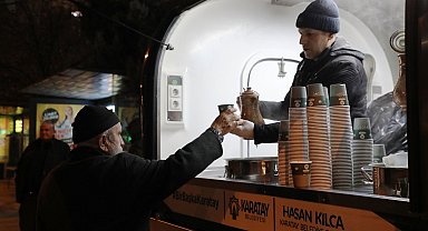 Karatay Belediyesi'nden soğuk havada sıcak çorba ikramı