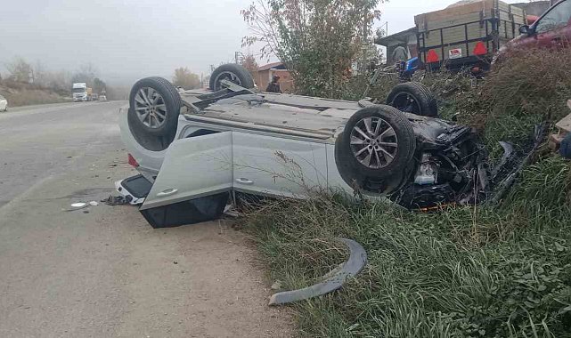 Kastamonu'da iki otomobil çarpıştı: 3 yaralı