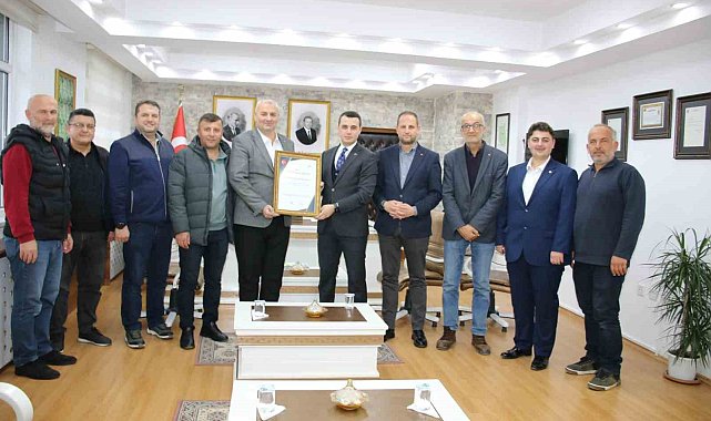 Kaymakam Furkan Alpay'a fahri hemşehrilik beratı verildi