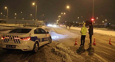 Kayseri-Malatya karayolu 8 saattir ulaşıma kapalı