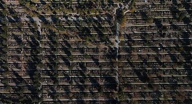 Kayseri Şehir Mezarlığı'nda sonbahar