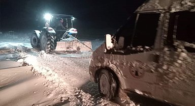 Kayseri'de tipide yollarda mahsur kalan bin 200 kişi kurtarıldı