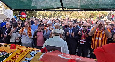 Kazada ölen Galatasaray sevdalısı 9 yaşındaki Yiğit son yolculuğuna uğurlandı