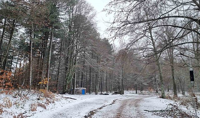 Kazdağları'na mevsimin ilk karı yağdı