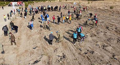 Kazdağları'nda Mili Ağaçlandırma Günü'nde fidanlar toprak ile buluştu