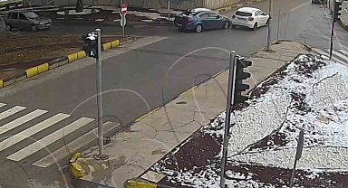 Kırıkkale'de trafik kazaları kamerasında