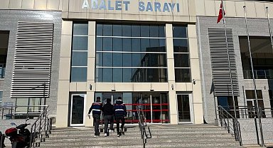 Kırklareli'nde 2 PKKKCK ve FETÖPDY terör örgütü üyesi yakalandı