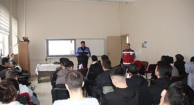 Kırklareli'nde 'Güvenli Yarınlara' projesi çerçevesinde öğrencilere eğitim