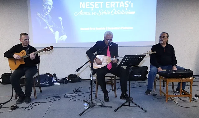 Kocaeli büyük ozan Ertaş'ı unutmadı