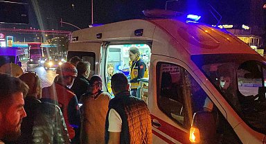 Kocaeli'de iki araç trafik ışıklarında çarpıştı: 1 yaralı