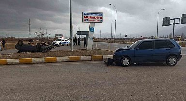 Konya'da iki otomobil çarpıştı: 1 yaralı