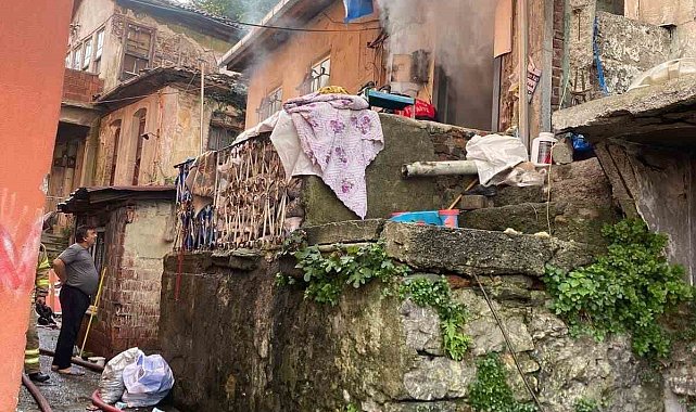 Kozlu'da tek katlı evde yangın çıktı