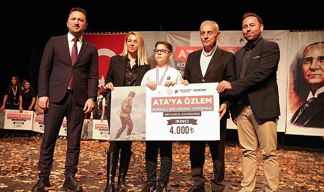 Küçükçekmece Belediyesinin 'Ata'ya Özlem' konulu şiir okuma yarışmasının ödül töreni düzenlendi