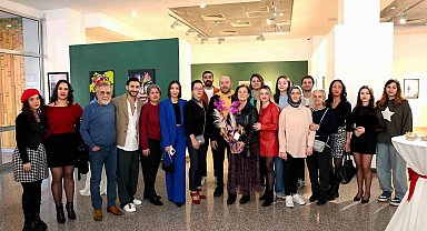 Küçükçekmece'de öğrenciler "Bir Arada" sergisi ile sanatseverlerle buluştu