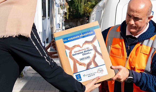 Kuşadası Belediyesi'nden ihtiyaç sahiplerine 10 ayda 3 bin 500 gıda kolisi desteği