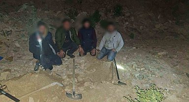 Kuyucak'taki kaçak kazıya jandarma baskını