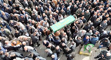 Kuzeninin silahlı saldırısı sonucu hayatını kaybeden belediye başkanı son yolcuğuna uğurlandı