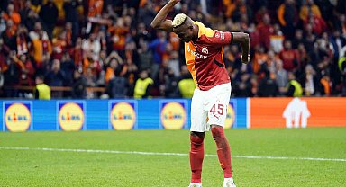 Maç sonu 3'lü Victor Osimhen'den