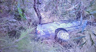 Manavgat'ta şarampole devrilen araç sürücüsü yaralandı