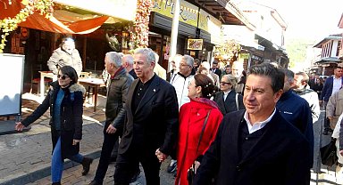 Mansur Yavaş, Menteşe'de esnaflarla buluştu