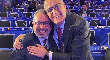 Mehmet Akif Üstündağ, Uluslararası Voleybol Federasyonu Konsey Başkanı oldu