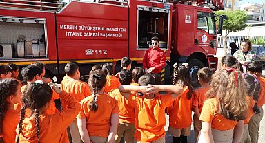 Mersin İtfaiye Teşkilatı öğrencileri ağırladı