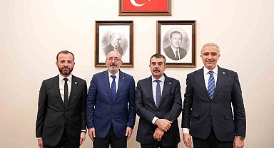 Milli Eğitim Bakanı Yusuf Tekin'e Kütahya'nın talepleri iletildi