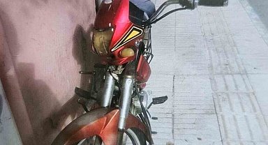 Motosiklet hırsızları polisten kaçamadı