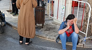 Motosiklete çarpan otomobil sürücüsü kaza sonrası gözyaşlarına hakim olamadı