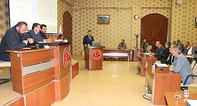 Müdür Emre Yeniay, İl Genel Meclisi'nde kurumun faaliyetlerini anlattı