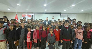 Muradiye'de 'Filistin' temalı sinema etkinliği