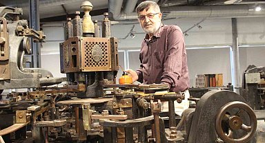 Müzenin en yaşlı üyesi: 140 yıllık zarf makinesi hala çalışıyor