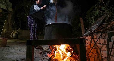 Nar ekşisi bütçeye destek sofralara lezzet katıyor