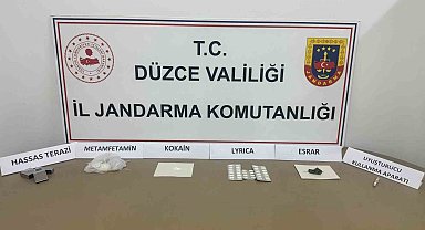Narkotik köpeği ile evde yapılan aramada uyuşturucu ele geçirildi