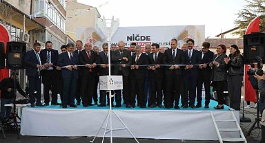 Niğde'nin iki ilçesi birden doğal gaza kavuştu