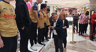 Osmaniye'de okullar arası bowling turnuvası sona erdi
