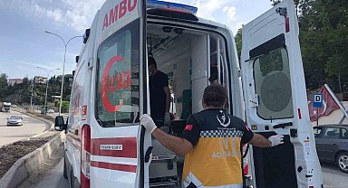 Otomobil ile motosiklet çarpışırken, 1 kişi yaralandı