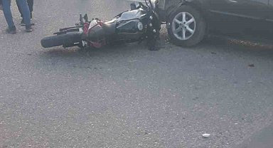 Otomobil ile motosiklet çarpıştı: 1 yaralı