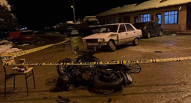 Otomobil ile motosiklet çarpıştı: 2 yaralı