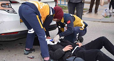 Otomobil ile motosikletin çarpışması sonucu 1 kişi yaralandı